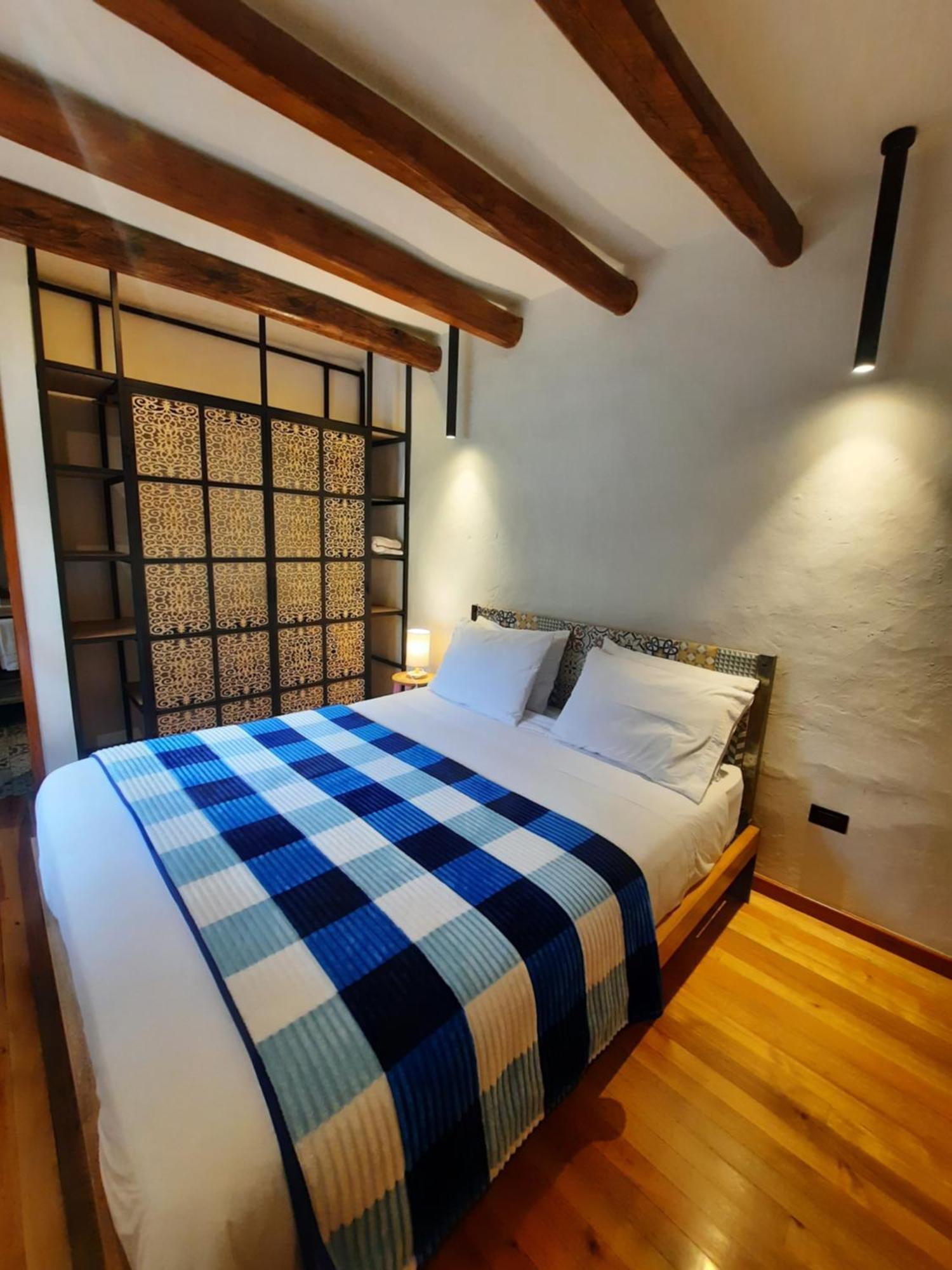 Hostal Suite Le Fabrique クエンカ エクステリア 写真