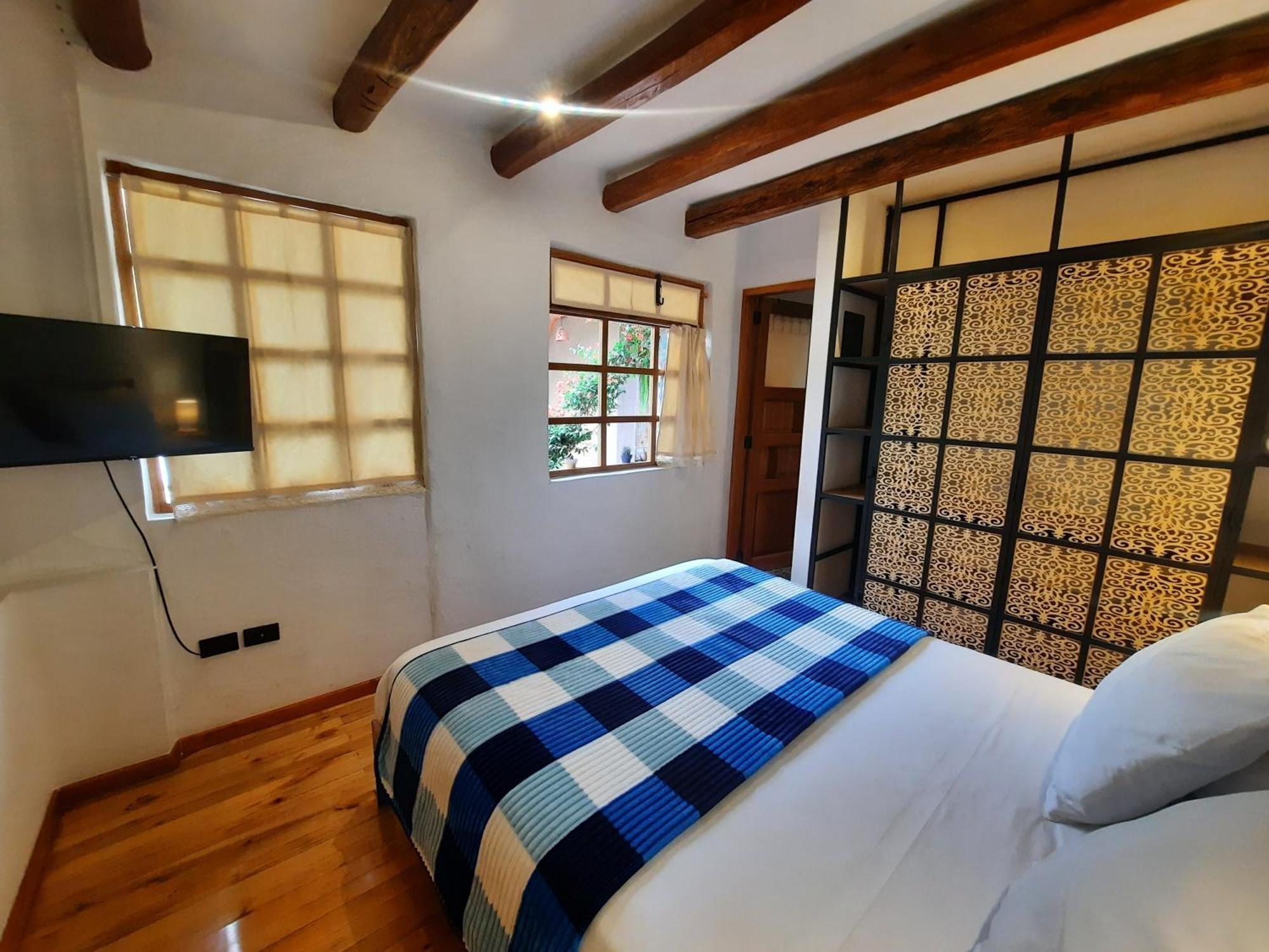 Hostal Suite Le Fabrique クエンカ エクステリア 写真