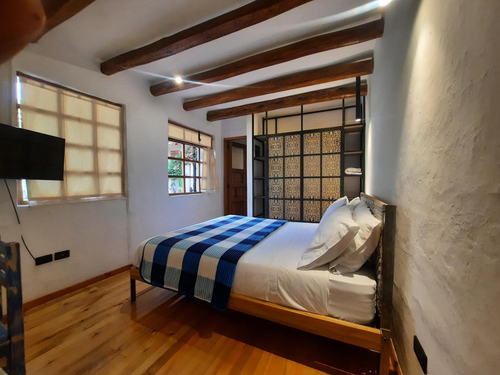 Hostal Suite Le Fabrique クエンカ エクステリア 写真