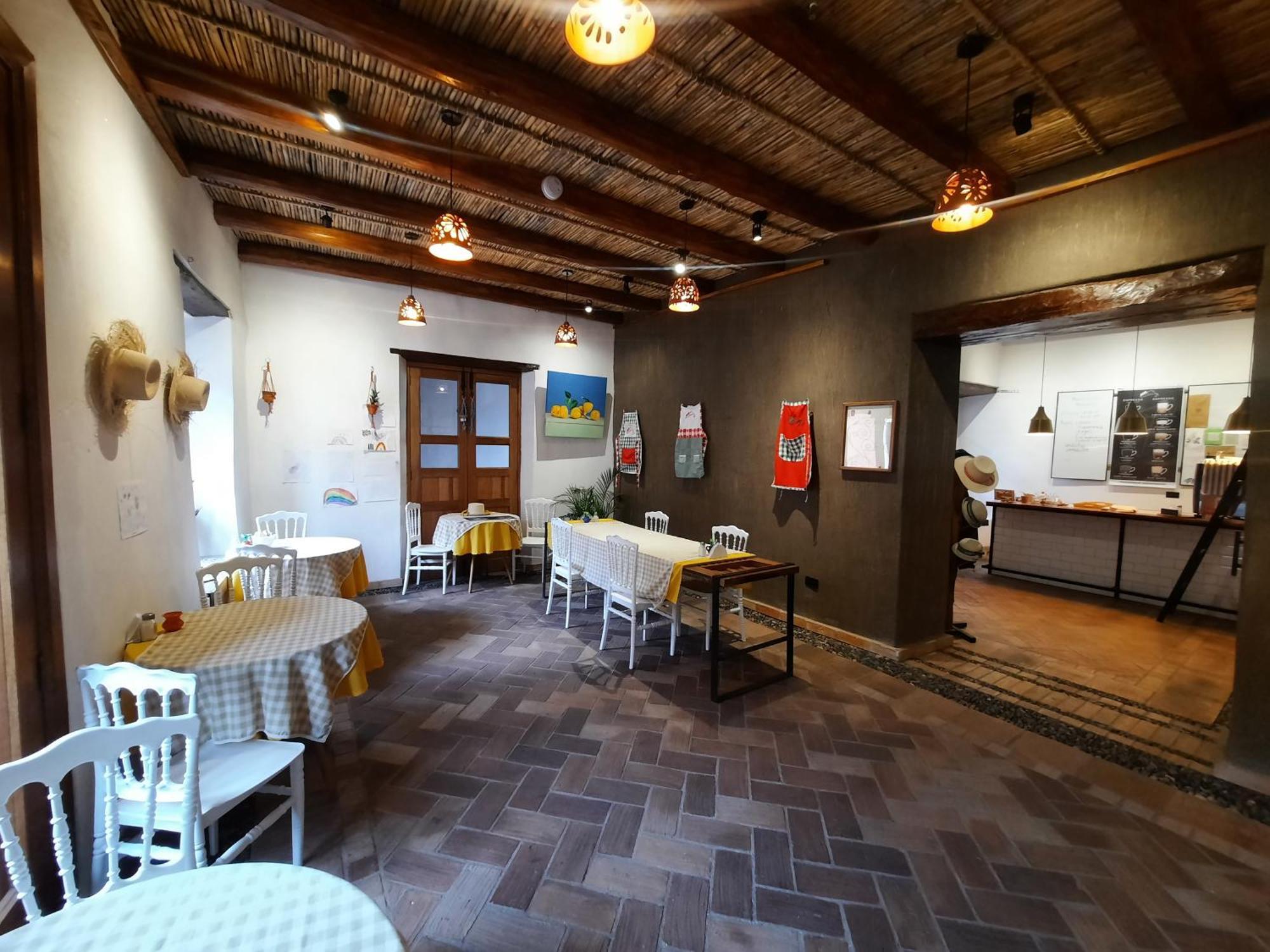 Hostal Suite Le Fabrique クエンカ エクステリア 写真